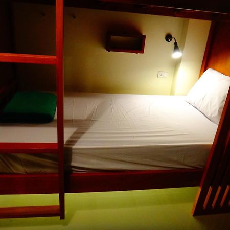 Phangan Pearl Hostel Хаад Рин Экстерьер фото