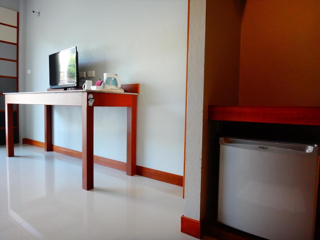 Phangan Pearl Hostel Хаад Рин Экстерьер фото