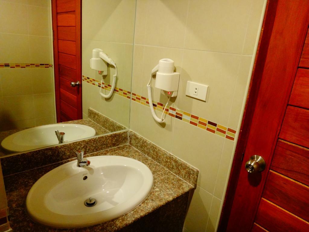 Phangan Pearl Hostel Хаад Рин Номер фото