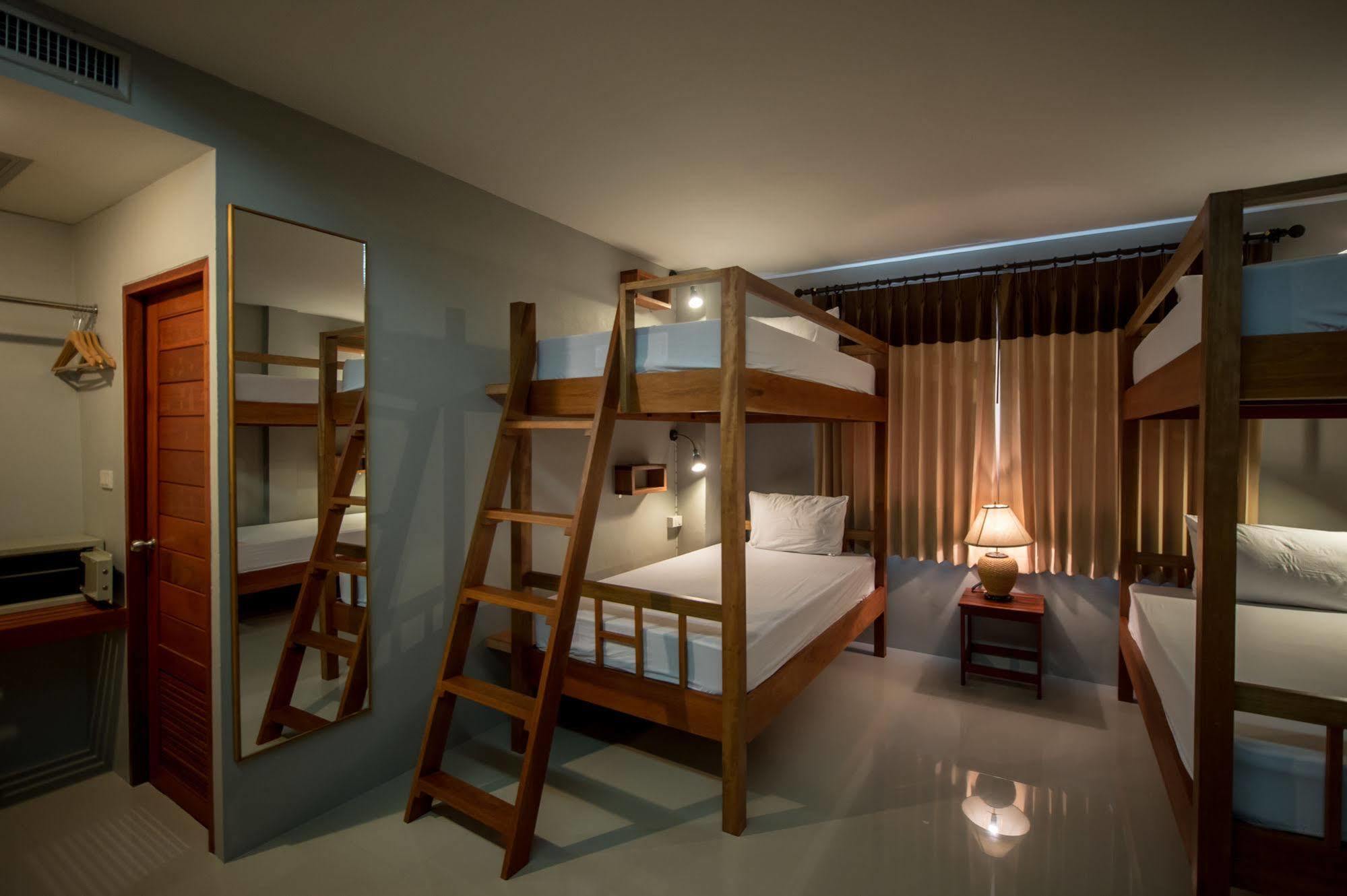Phangan Pearl Hostel Хаад Рин Экстерьер фото