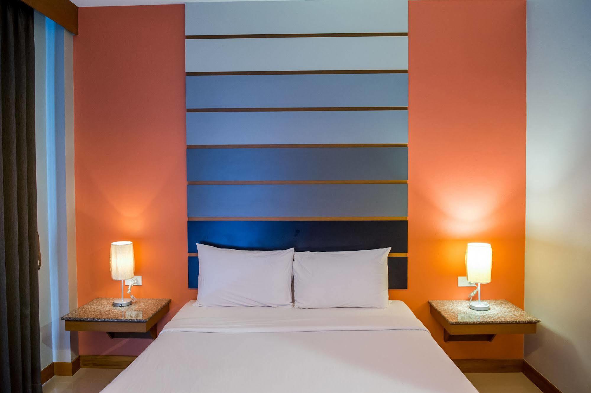 Phangan Pearl Hostel Хаад Рин Экстерьер фото